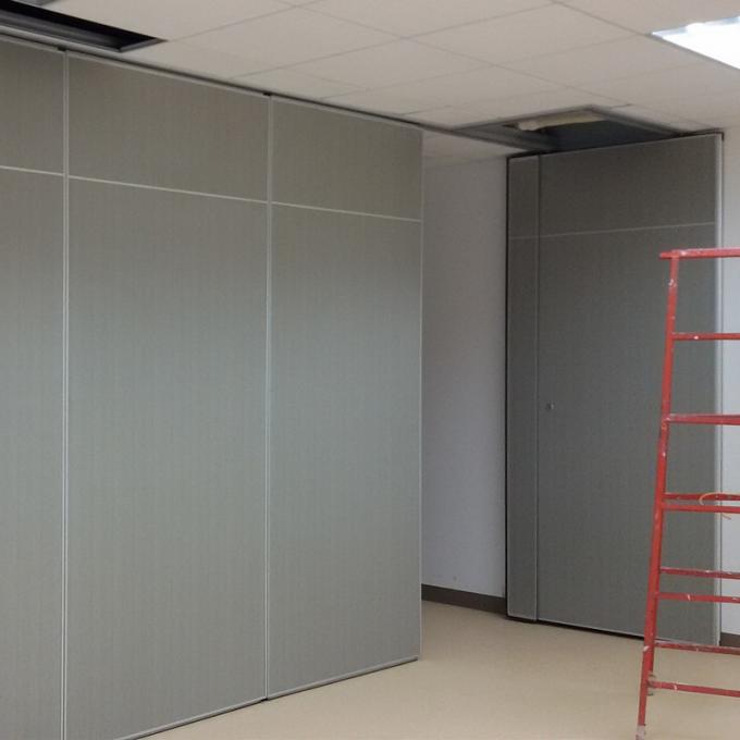 Operable Folding Door Shopping Mall Wheel Movable Partition System 0