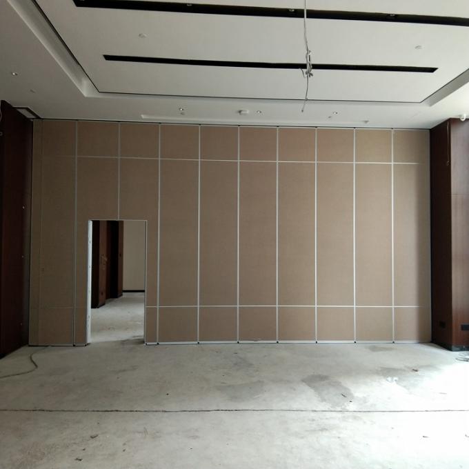 Operable Mobile Hotel Banquet Hall Aluminum Panel Movable Doors Partition Wall 1