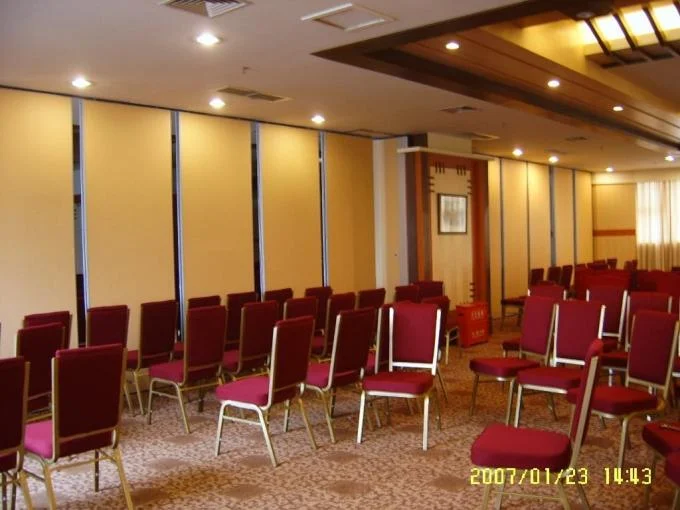 Thermal Insulation Folding Acoustic Partition Wall For Space Division Customized Color 1