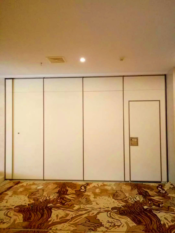 Portable Hotel Movable Partition Wall With Sound Reflective Material 1