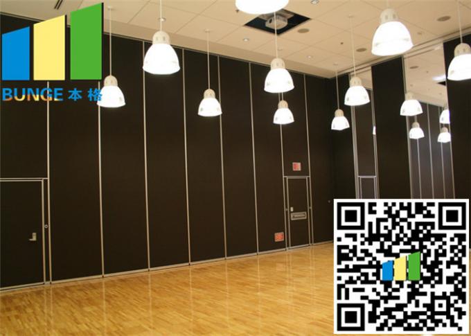 Powder Coated Meeting Room Sound Proof Partitions / Panels With Track System 1