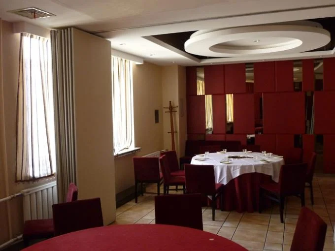 Red Plaster Move Walls Wooden Partition In Living Room For Conference Rooms 1