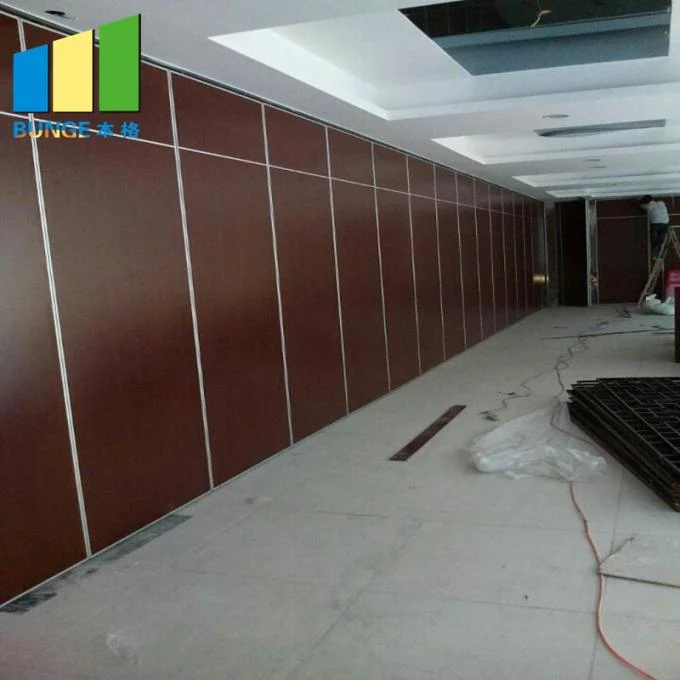 Removable Wooden Soundproofing Folding Partition Walls / Banquet Hall Partitions 0