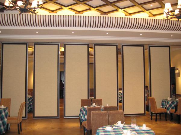 Restaurant / Conference Room Movable Partition Walls Single / double door 0