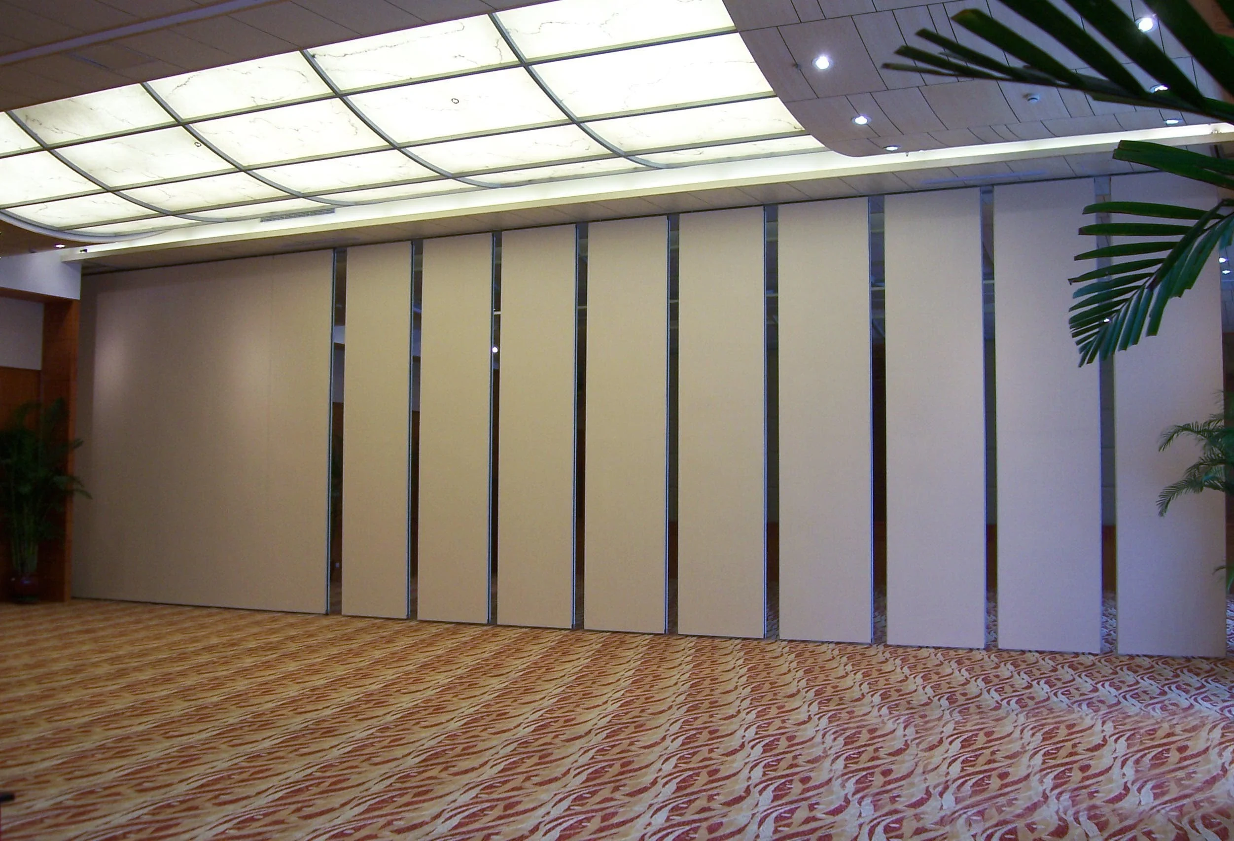 Retractable Temporary Operable Sound Proof Sliding Partition Walls Panel Width 500 mm