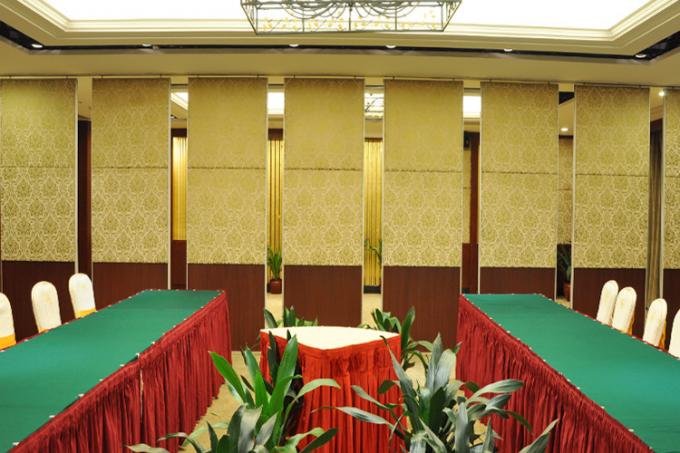 Rolling Wooden MDF Restaurant Movable Partition Walls Voice Insulation 1