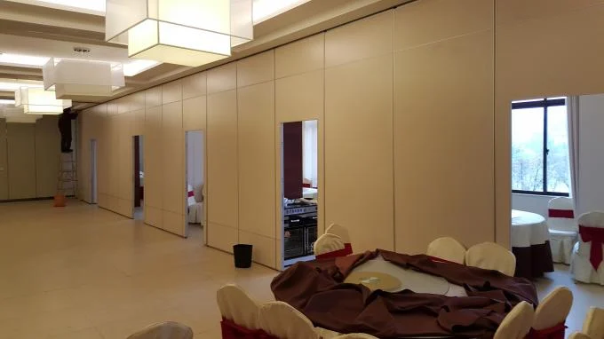Room Partition Wall / Folding Acoustic Room Dividers for Banquet Hall Space Saving 3