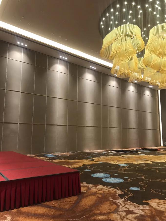 Satin Anodized Movable Partition Walls For School / Melamine Surface Sliding Wall Panels 0