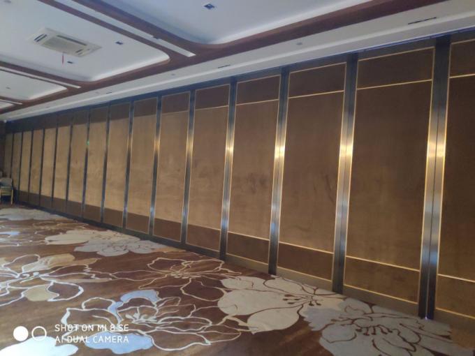 Semi Auto Multi Color Movable Sound Proof Walls / Restaurant Partition Wall 0
