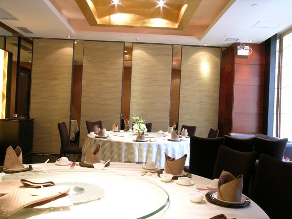 Single Roller Sliding Partition Walls Aluminum Track For Banquet Hall 0