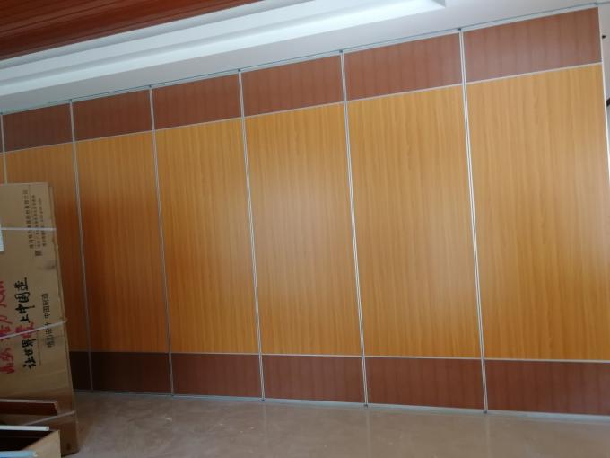 Sliding Aluminium Track Partition Removable Walls / 4m Height Sound Proof Room Dividers 1