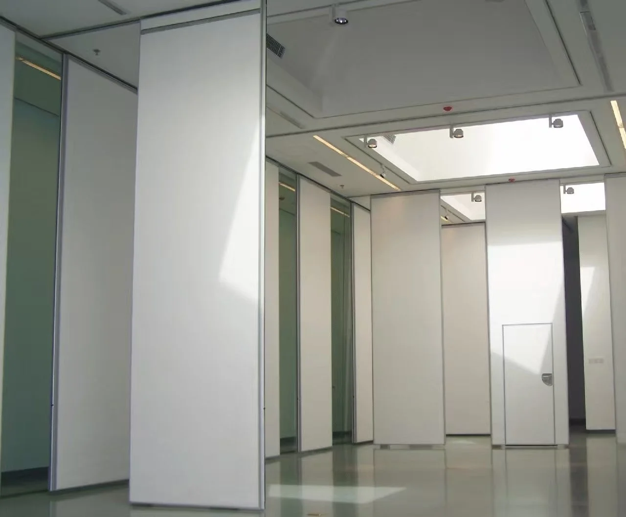 Sliding Aluminium Track Roller Flexible Sound Proof Partitions For Classroom
