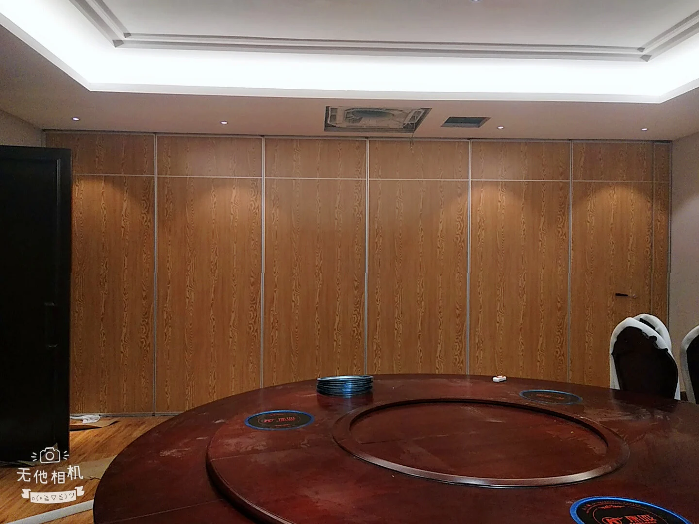 Sound Insulation Hotel Sliding Partition Walls Floor To Ceiling Aluminium System