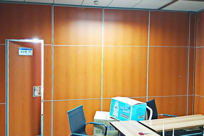 Sound Proof Sliding Folding Partition Malaysia / Interior Mobile Operable Wall Systems 1