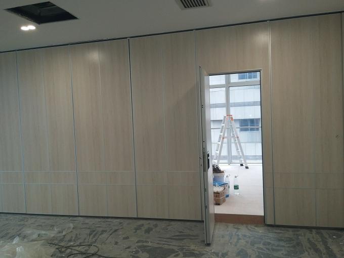 Sound Proof Sliding Folding Partition Malaysia / Interior Mobile Operable Wall Systems 2