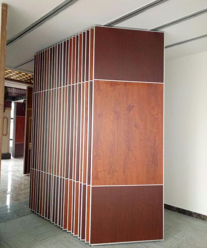 Soundproof Hanging System Office Partition Walls / Acoustic Folding Doors 1