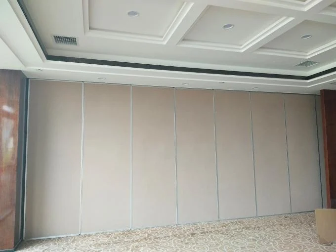 Soundproof Material Wooden Foldable Partition Wall / Aluminium Frame Sliding Room Dividers 0