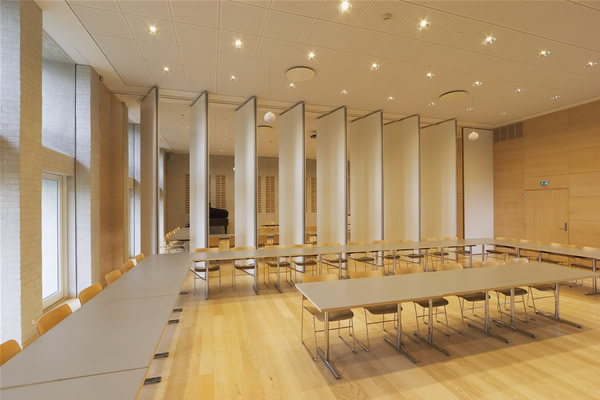Soundproof Movable Partition Walls for Conference Room , Folding Doors Room Dividers 1