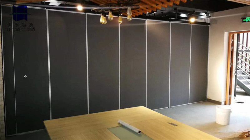 Soundproof Room Partition Commercial Movable Wall Conference Room Folding Wall Partition