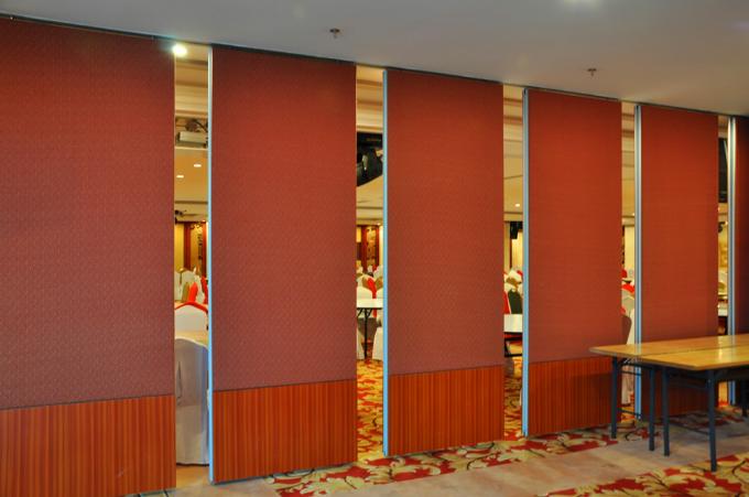 Soundproof Wooden Foldable Movable Partition Walls For Meeting Room / Exhibition Hall 0