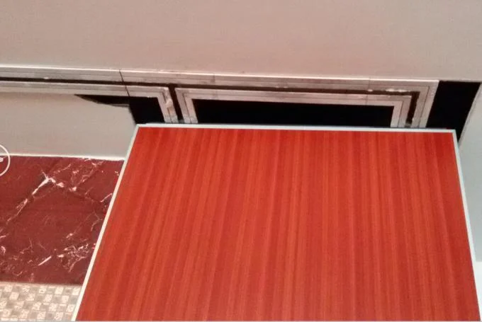 Staking Ceramic Ring Wooden Room Partitions Folding Door For Exhibition Halls 1