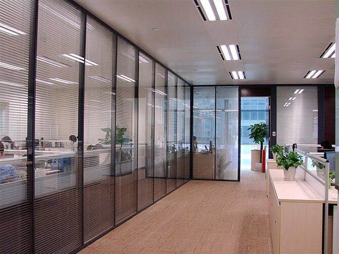 Straight Shape Sliding Glass Partition Walls For Office / Conference Room 1