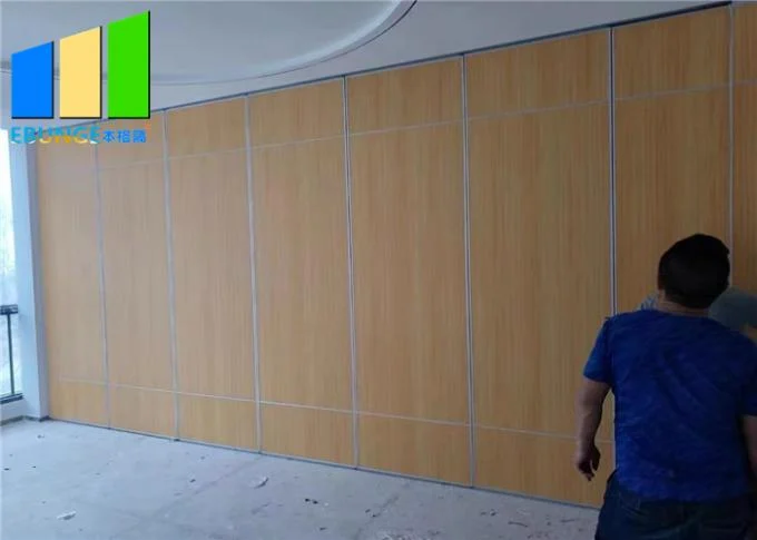 Temporary Soundproof Operable Divider Aluminum Profile Sliding Folding Partition 0