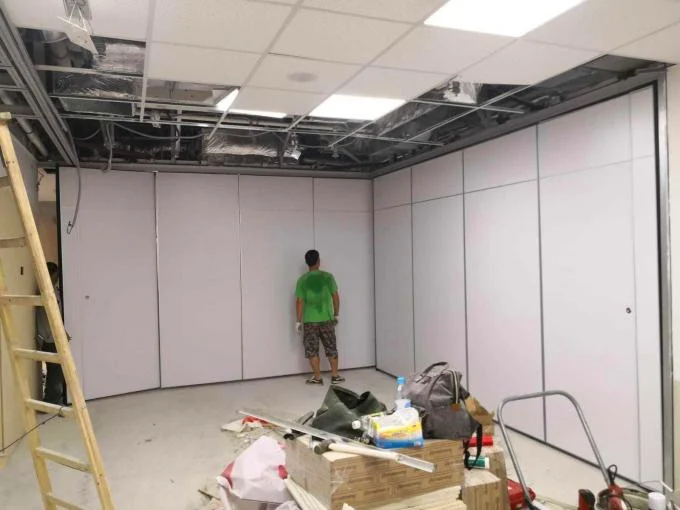 Thickness 85mm Hotel Acoustic Room Dividers With Aluminium Sliding Track 0
