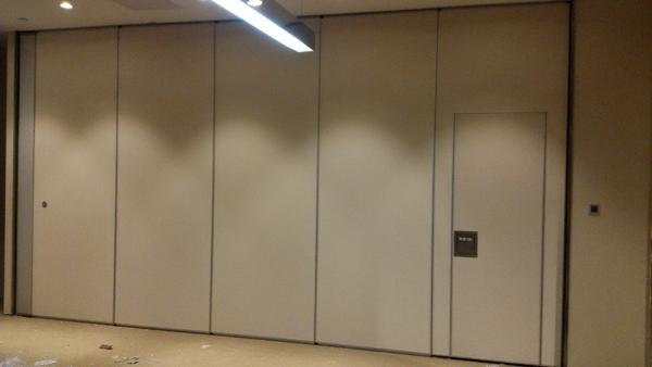 Top Hung Movable Partition , Sliding Partition Walls , 65mm Panel Melamine Surface 0
