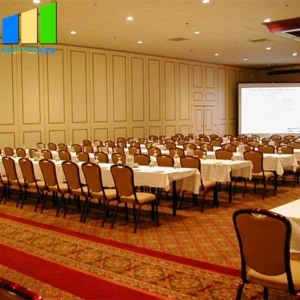 Top Hung Sound Proof Partitions Folding Wooden Dividers Acoustic Movable Partition For Conference Center