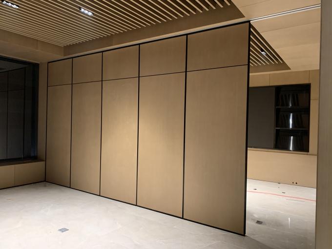 Top Hung Soundproof Movable Partition Walls For Exhibition Hall Multi Color 1