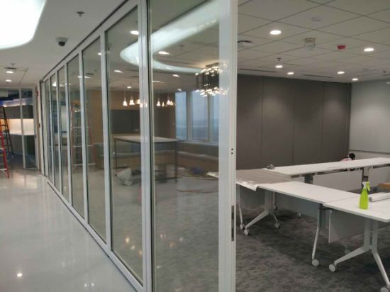 Transparent Glass Tempered Movable Partition Walls / Folding Glass Divider 1