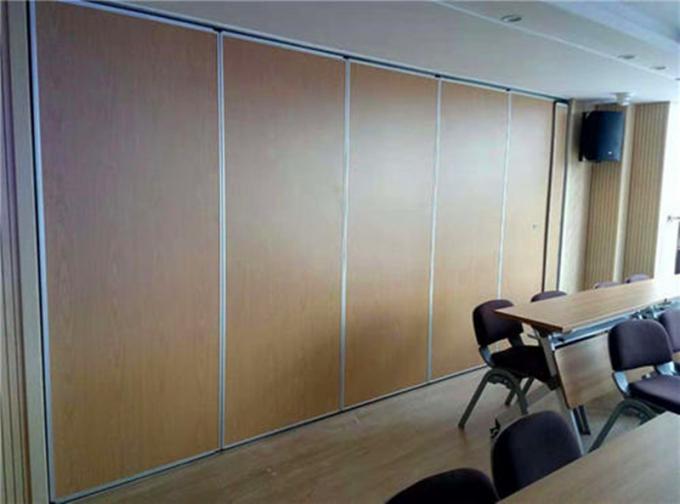 UK Meeting Room Folding Soundproof Collapsible Partition Wall With Track And Roller System 0