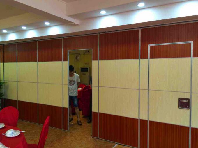 Ultra High Foldable Movable Partition Walls For Banquet , Restaurant , Church 1