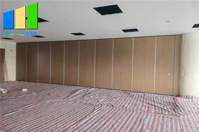 Wooden Mobile Folding Partition Doors Movable Walls For Restaurant 0