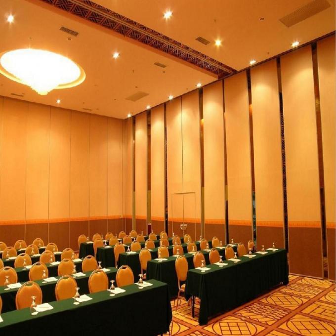 Wooden Operable Acoustic Movable Partition Walls / Hotel Banquet Hall Sliding Folding Partition 0