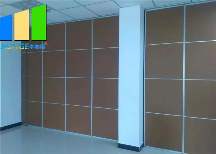 Wooden Panel Material Operable Acoustic Folding Partition Walls For Office Partition Wall Project