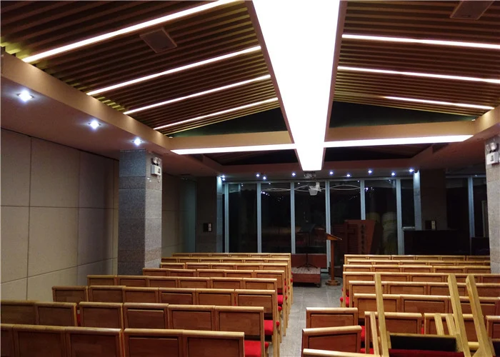 Wooden Prefabricated Folding Internal Doors Customize For Hotel