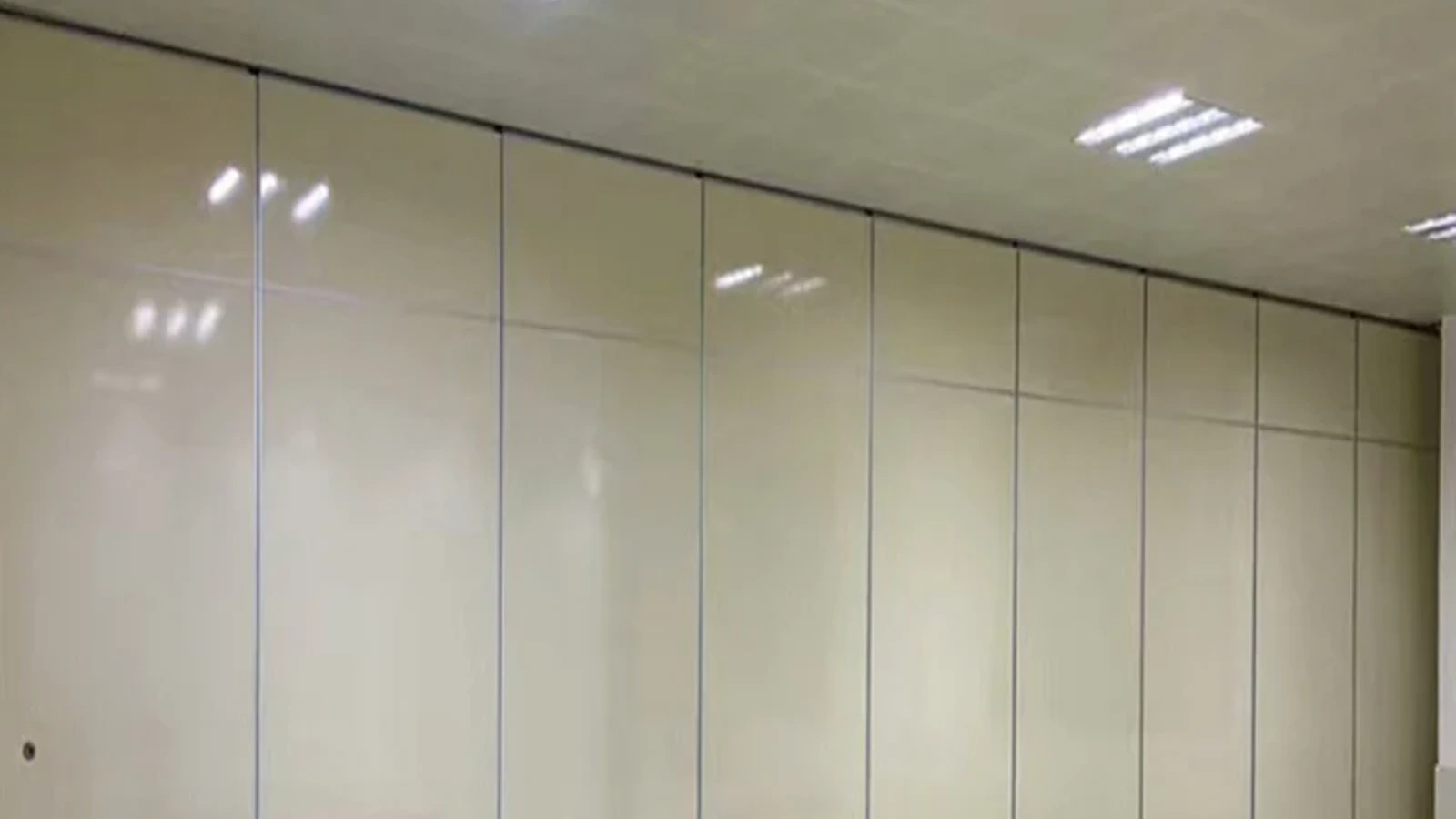 Top Hung Only Hall Movable Wall Partitions Folding Wall Divider For Library — editorial 16:9 application view